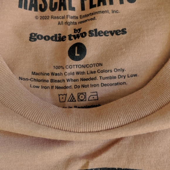 Rascal Flats Band Tee - Picture 3 of 3